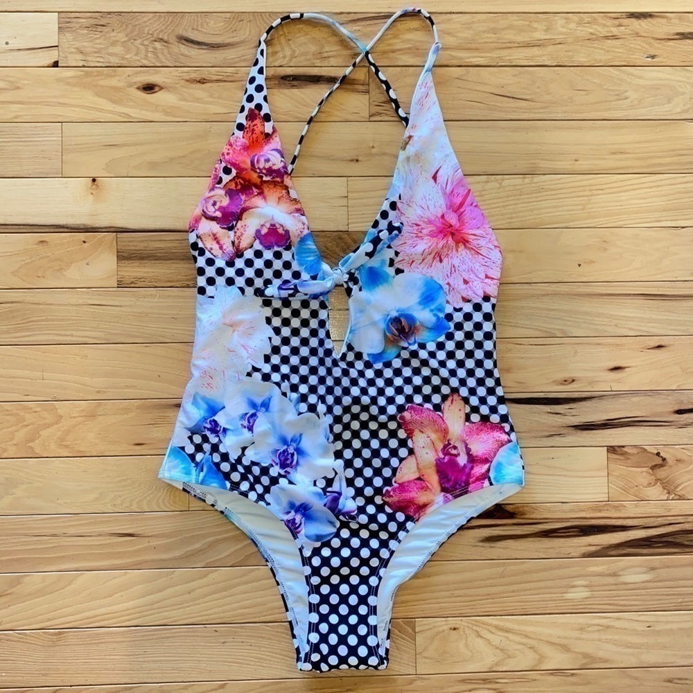6 Shore Road Floral Tie Front Swimsuit Small